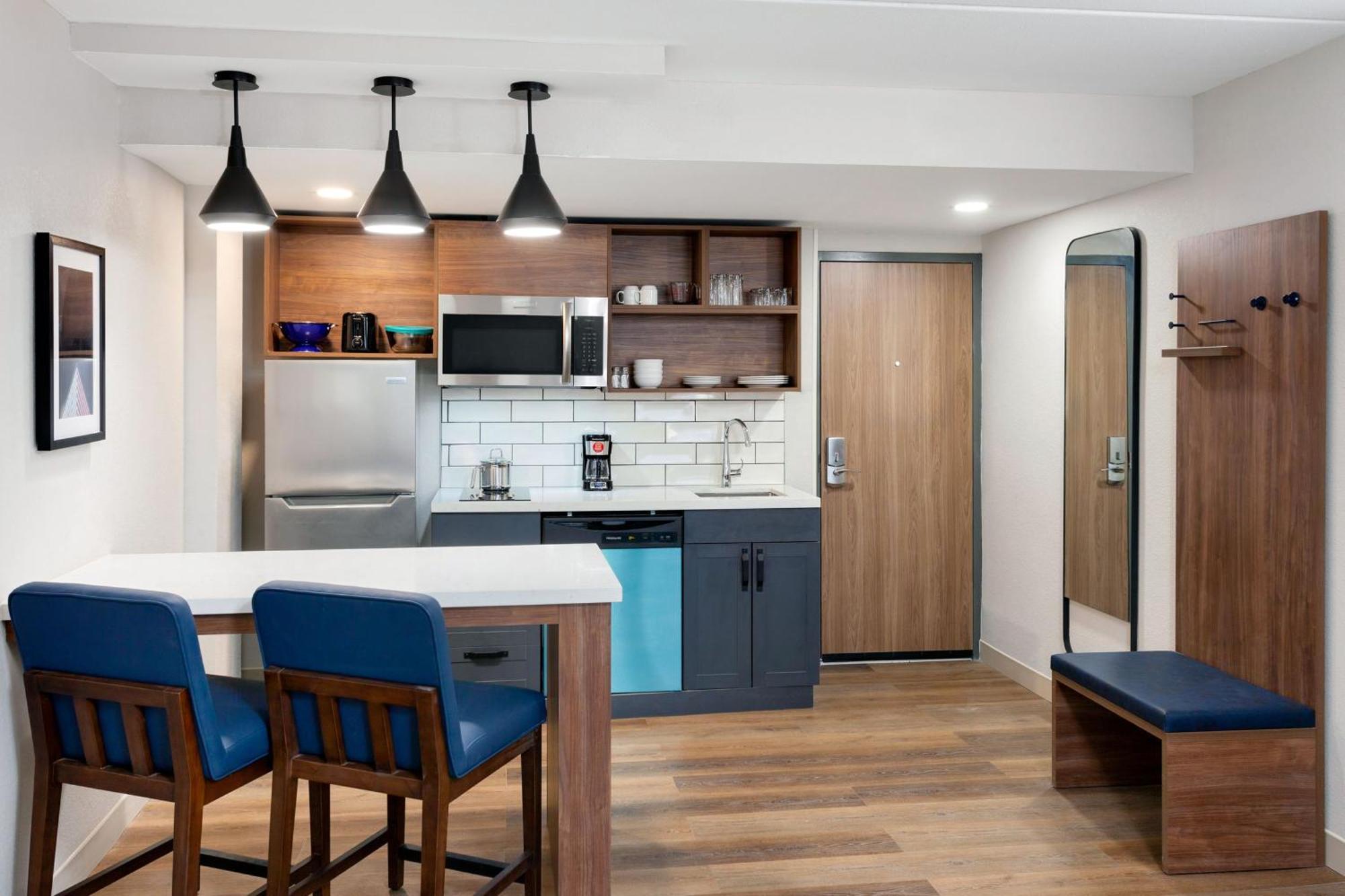 Candlewood Suites Columbus North, An Ihg Hotel Buitenkant foto